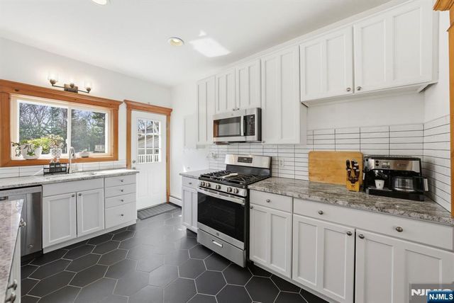 12 Chestnut Street, Cresskill, NJ 07626