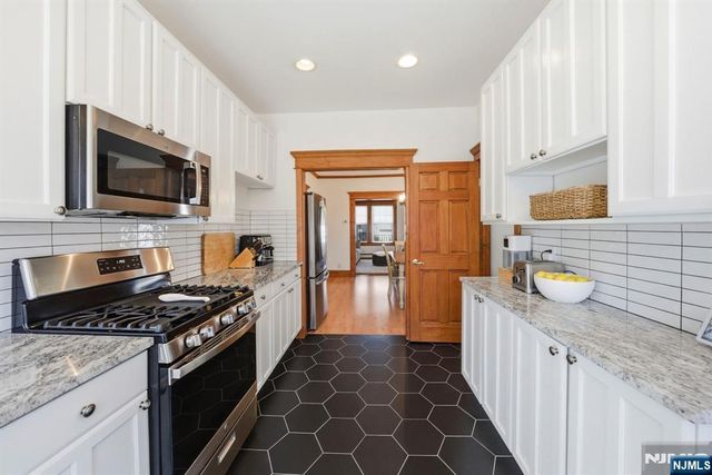 12 Chestnut Street, Cresskill, NJ 07626