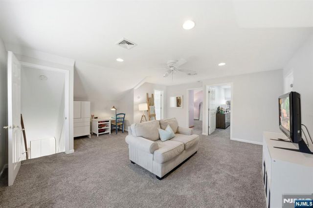 12 Chestnut Street, Cresskill, NJ 07626