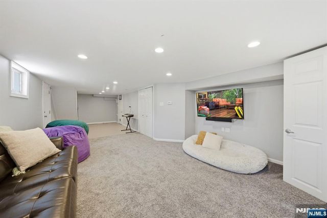 12 Chestnut Street, Cresskill, NJ 07626