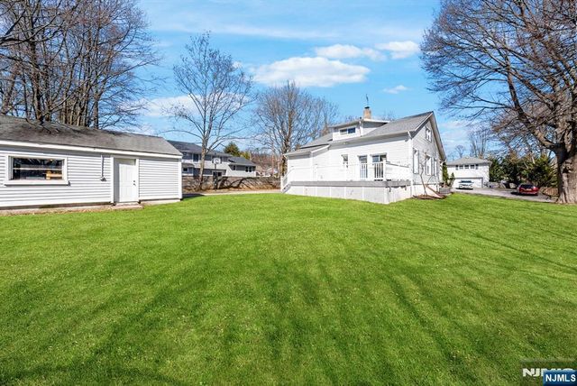 12 Chestnut Street, Cresskill, NJ 07626