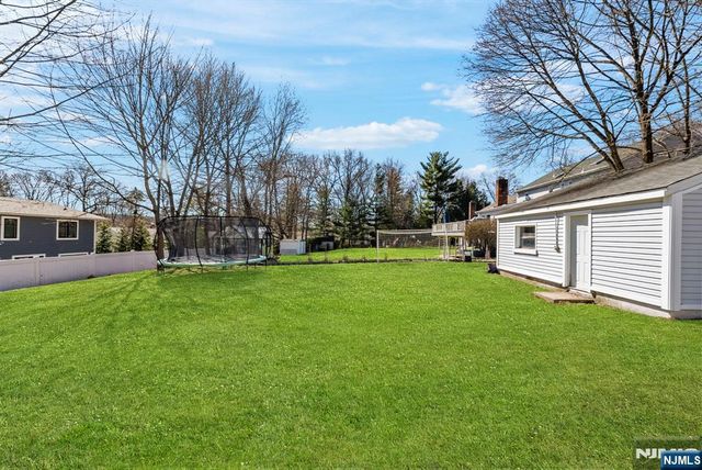 12 Chestnut Street, Cresskill, NJ 07626