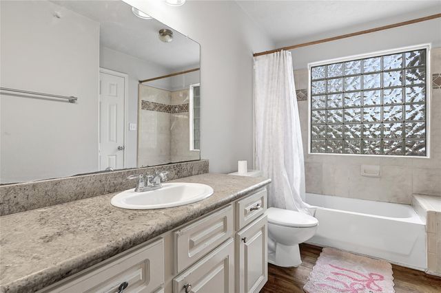 6613 Whitton Drive, Houston, TX 77085