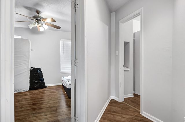 6613 Whitton Drive, Houston, TX 77085