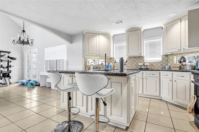 6613 Whitton Drive, Houston, TX 77085