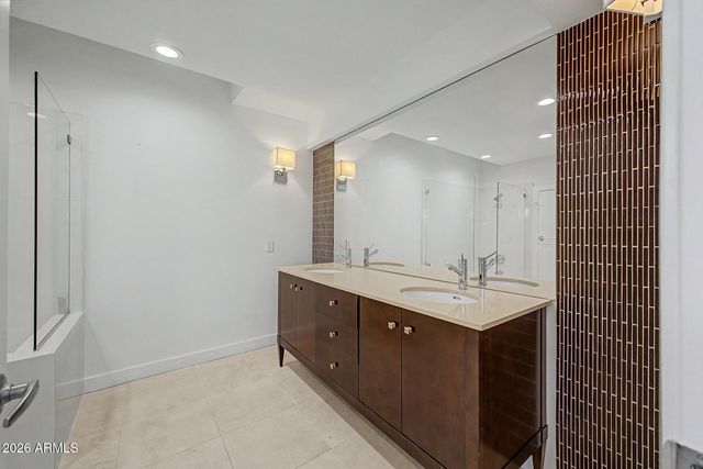 4446 E CAMELBACK Road 104, Phoenix, AZ 85018