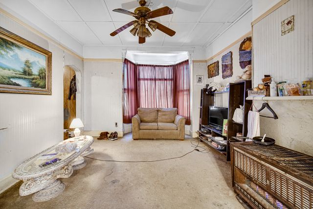 3515 W Cermak Road, Chicago, IL 60623