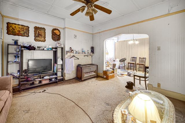 3515 W Cermak Road, Chicago, IL 60623