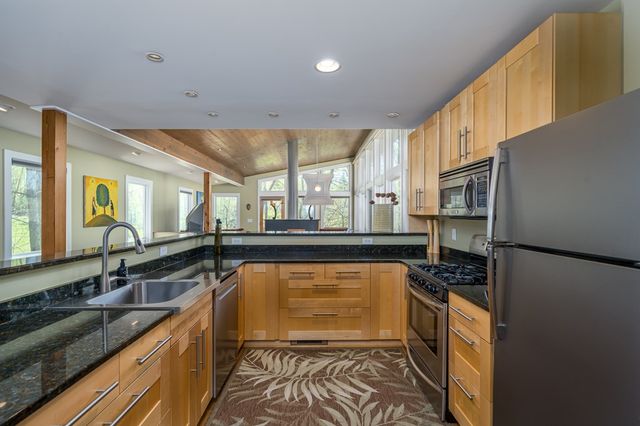 40 Pond Path, Ellijay, GA 30536