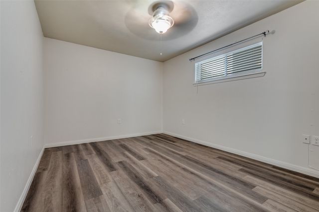428 N Dallas Avenue, Lancaster, TX 75146