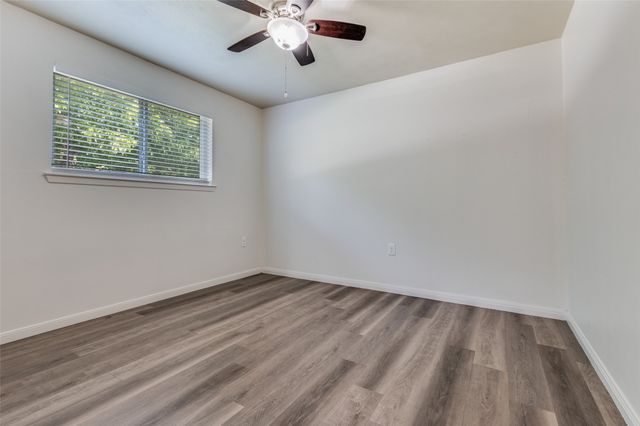 428 N Dallas Avenue, Lancaster, TX 75146