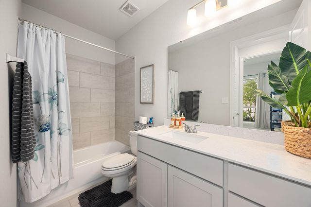 8711 Harbor Pines Drive, Cypress, TX 77433