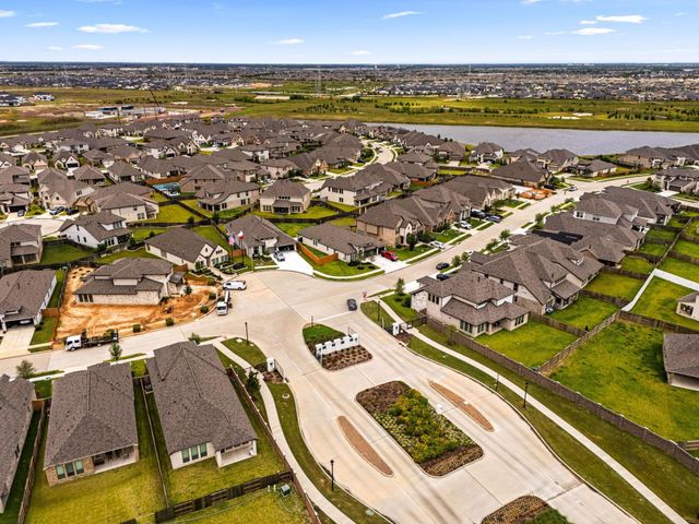 8711 Harbor Pines Drive, Cypress, TX 77433