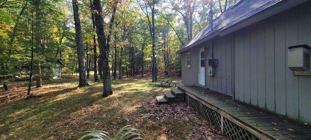 5921 W Longbridge Road, Pentwater, MI 49449