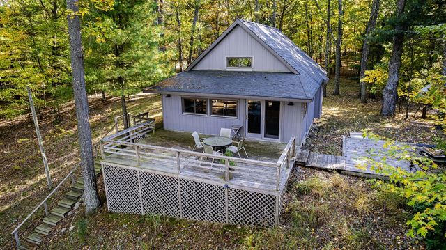 5921 W Longbridge Road, Pentwater, MI 49449