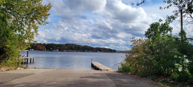 5921 W Longbridge Road, Pentwater, MI 49449