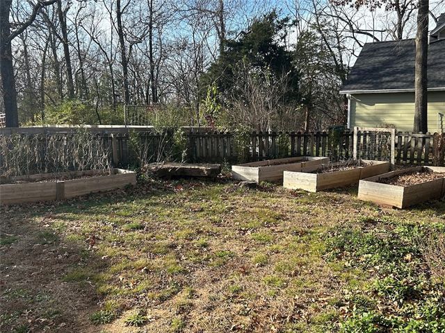 3164 Katherine Avenue, Fayetteville, AR 72703