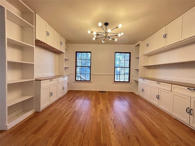 3164 Katherine Avenue, Fayetteville, AR 72703