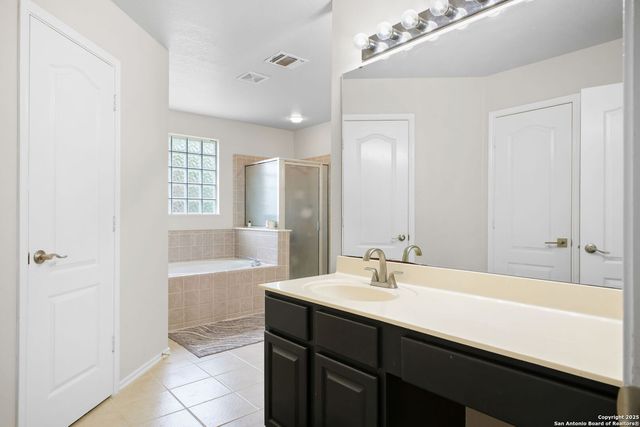 21118 Carmel Hills, San Antonio, TX 78259