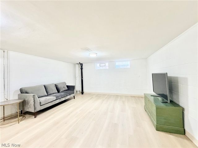 4289 Ardmore Road, South Euclid, OH 44121