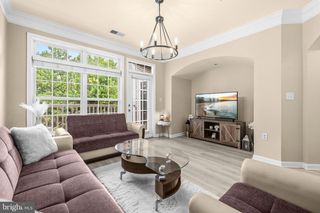 512 SUNSET VIEW TER SE #202, Leesburg, VA 20175