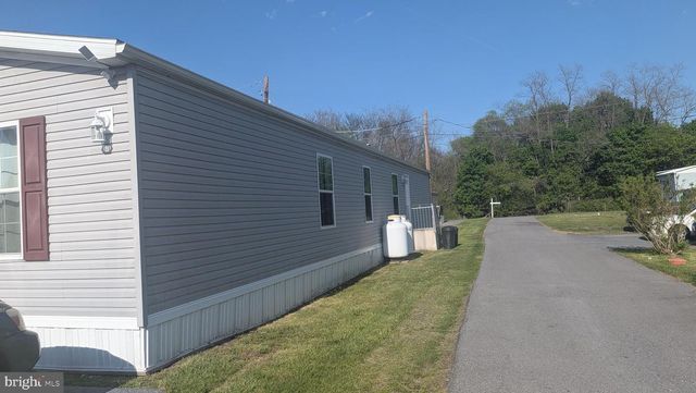 870 PINTAIL DR, Newport, PA 17074