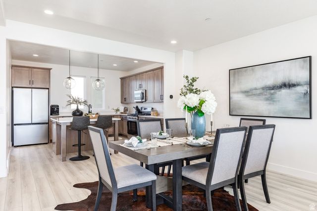 11082 S LAKE RUN RD, South Jordan, UT 84009