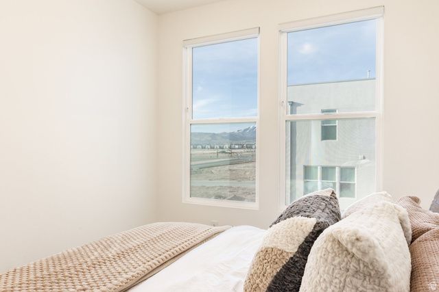 11082 S LAKE RUN RD, South Jordan, UT 84009