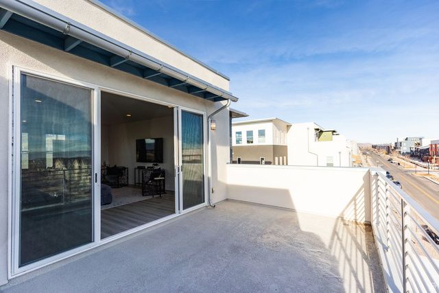 11082 S LAKE RUN RD, South Jordan, UT 84009