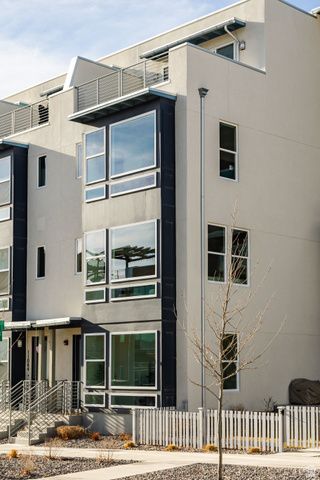 11082 S LAKE RUN RD, South Jordan, UT 84009