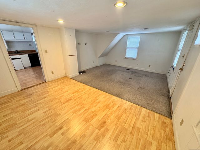 633 Black Rock Turnpike, Fairfield, CT 06825