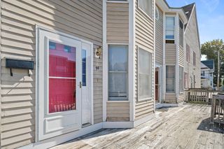 90 Belmont St 90, Lowell, MA 01851