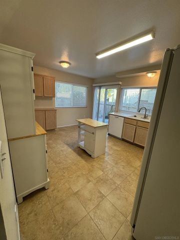 5037 La Cuenta Dr., San Diego, CA 92124