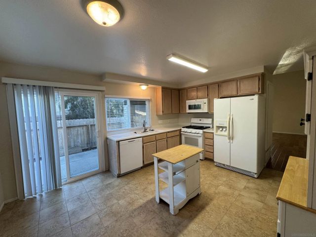 5037 La Cuenta Dr., San Diego, CA 92124