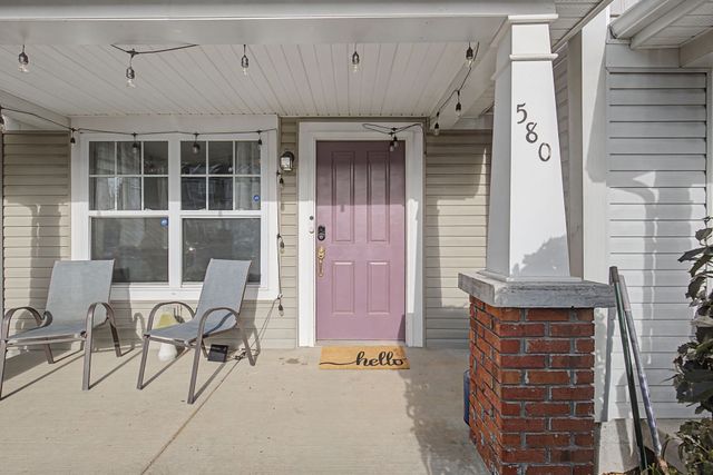 580 Bradburn Village Cir, Antioch, TN 37013