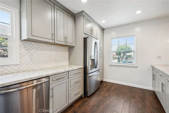 3816 S Victoria Avenue, Los Angeles, CA 90008