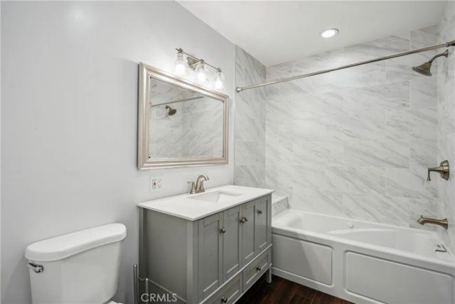 3816 S Victoria Avenue, Los Angeles, CA 90008