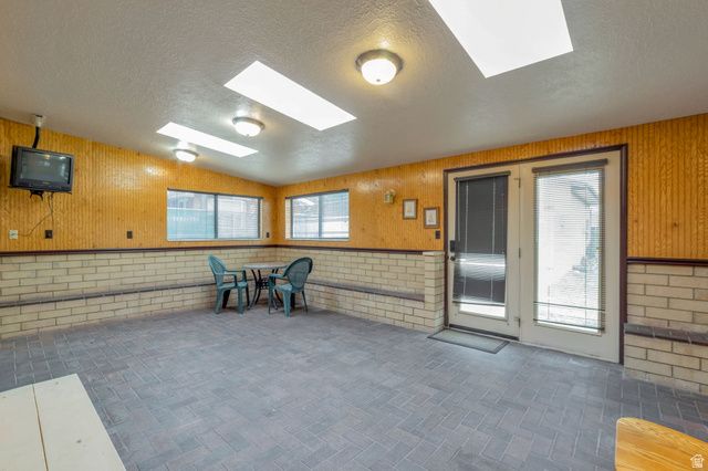 3054 E 3175 S, Salt Lake City, UT 84109