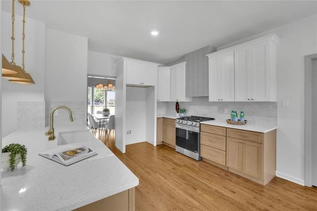1412 Winterberry Ridge Circle, Woodstock, GA 30189