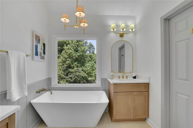 1412 Winterberry Ridge Circle, Woodstock, GA 30189