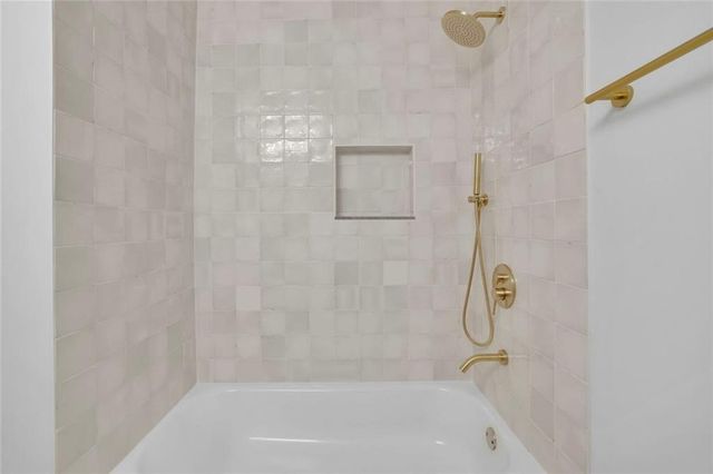 1412 Winterberry Ridge Circle, Woodstock, GA 30189