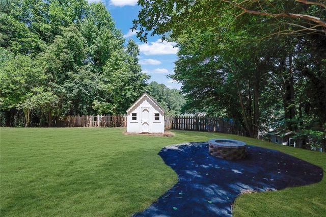 1412 Winterberry Ridge Circle, Woodstock, GA 30189