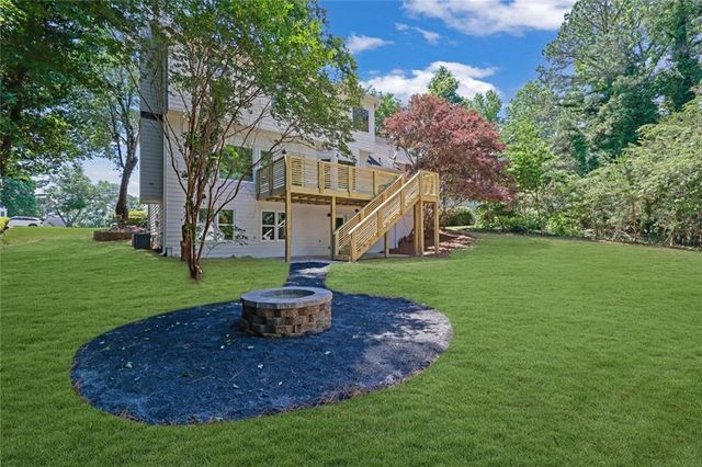 1412 Winterberry Ridge Circle, Woodstock, GA 30189
