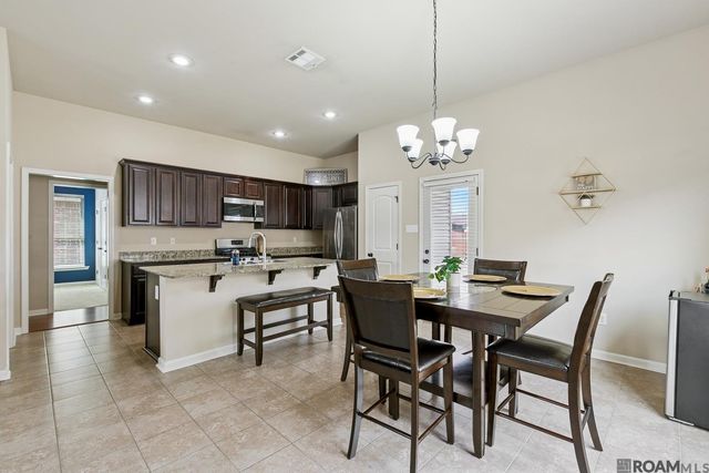 37252 Market Place Dr, Prairieville, LA 70769