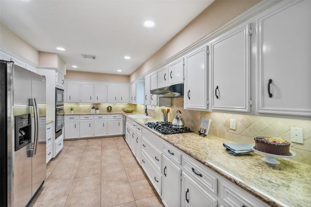 722 Shadowbrook Drive, Spring, TX 77380