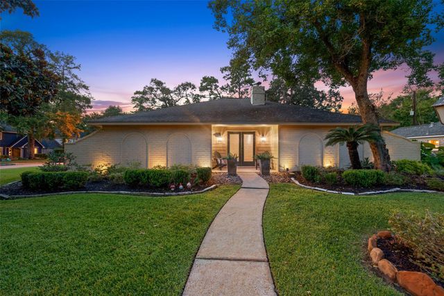 722 Shadowbrook Drive, Spring, TX 77380