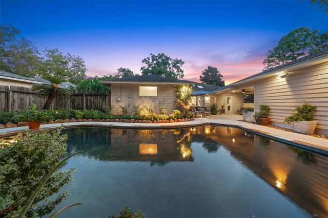 722 Shadowbrook Drive, Spring, TX 77380