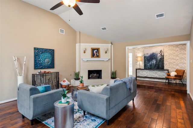 722 Shadowbrook Drive, Spring, TX 77380