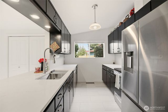 1279 149th Place SE, Bellevue, WA 98007