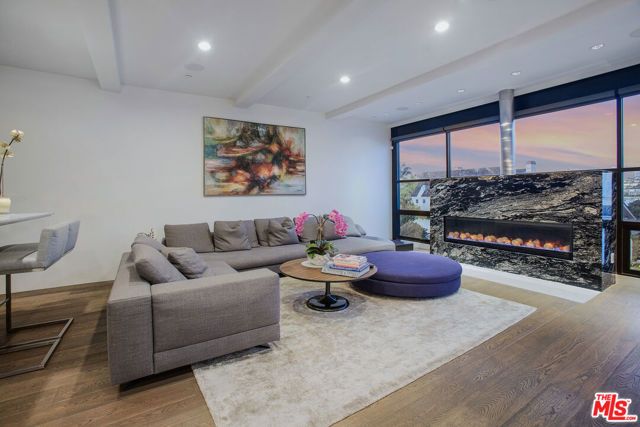 2105 E Balboa Boulevard, Newport Beach, CA 92661